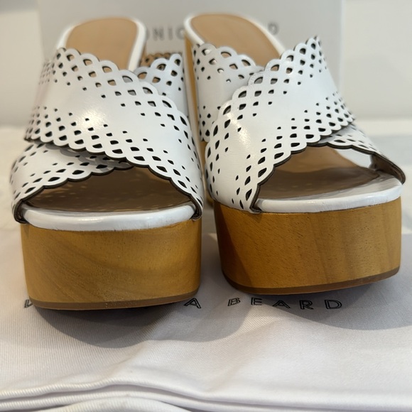 Veronica Beard “Gaynor” Sandals. Ladies 9.5. - Picture 8 of 15